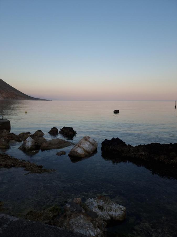 Loutro Holidays Exterior photo