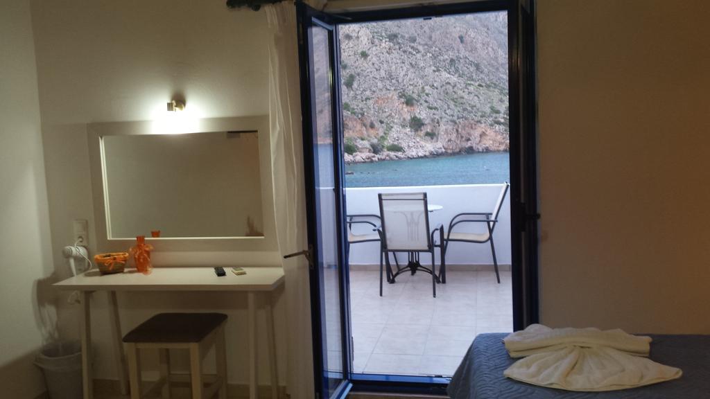 Loutro Holidays Exterior photo